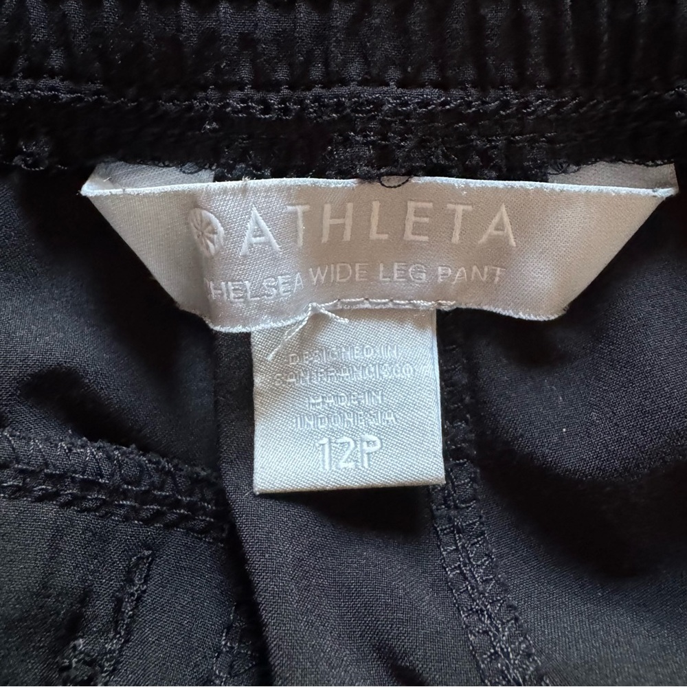 Athleta Black Wide Leg Cargo Pants - Picture 16 of 16